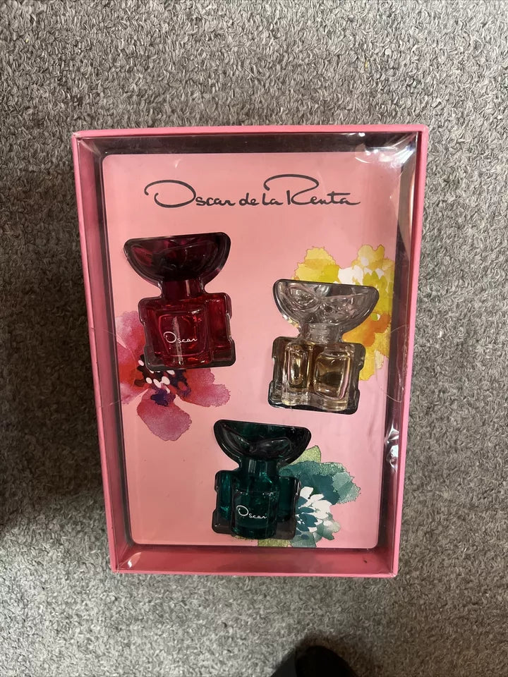 Oscar Oscar de la Renta gift set of 3 piece  by Oscar Oscar de la Renta