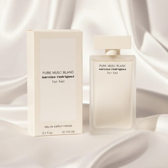 Pure Musc Blanc For Her EDP intense by  Narciso Rodriguez